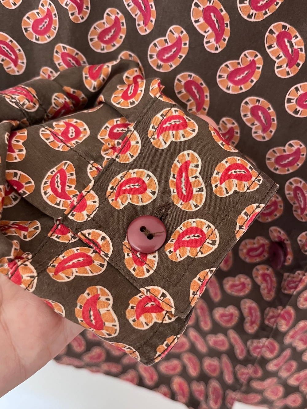 Vintage 100% Silk Brown Paisley Button Down Shirt - Picture 8 of 8